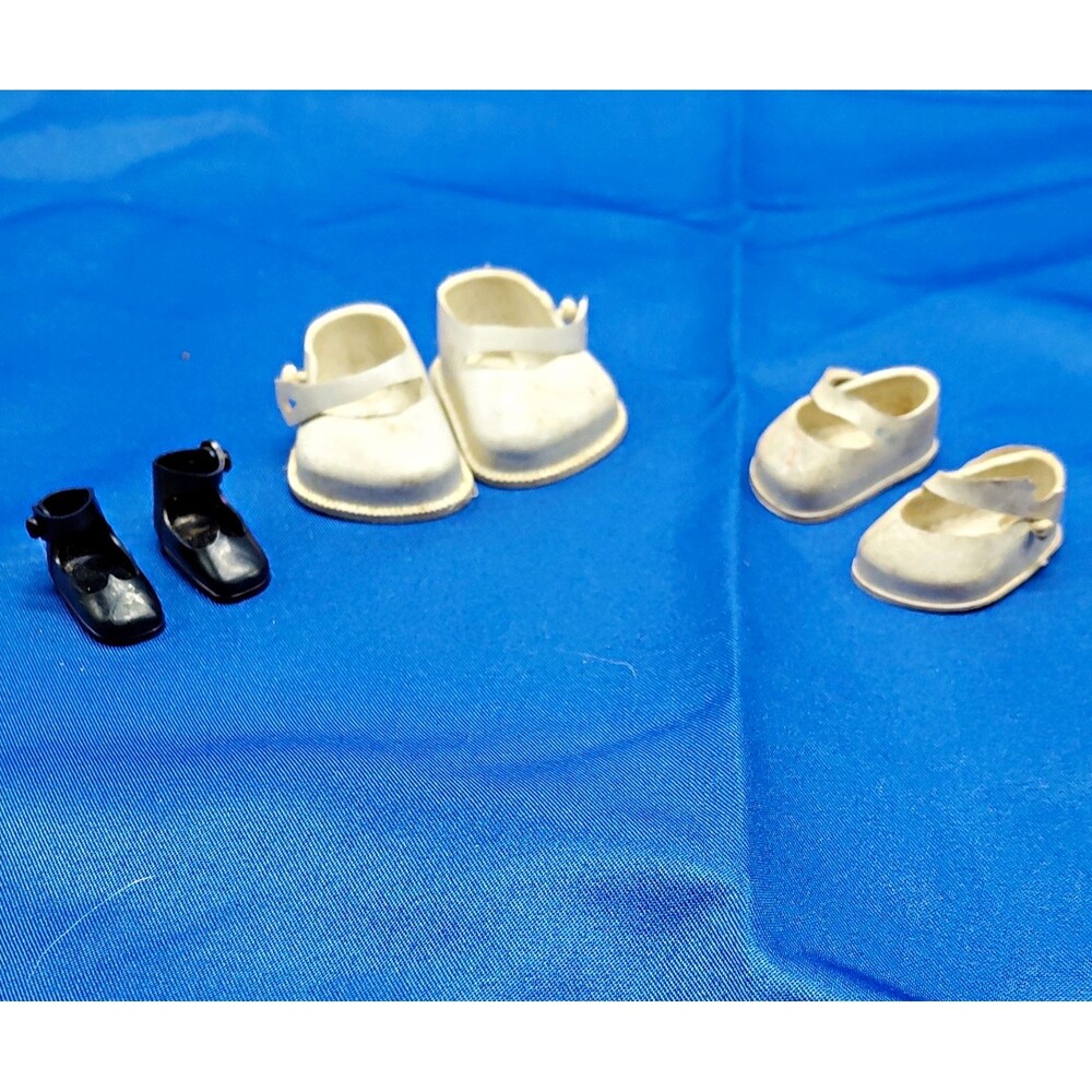 Fairyland Toy Prod No. 00 Doll Shoes Lot 3 Pairs White & Black Plastic